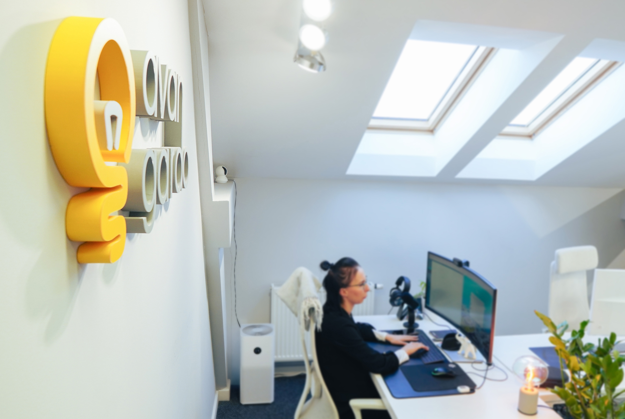 Skuteczny UX w projektach Avangardo projektowany w nowoczesnym wnętrzu biura agencji